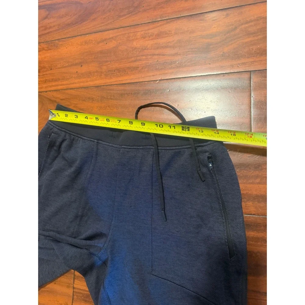 Lululemon Mens License to Train Short 7 Liner Navy Blue Textured Gym Workout M